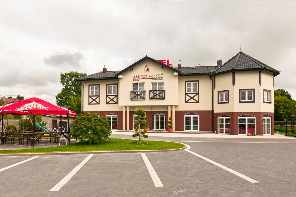 Amigo Hotel Sulejówek Екстериор снимка