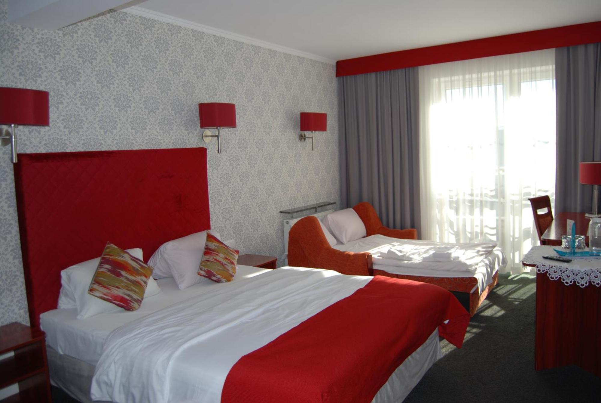 Amigo Hotel Sulejówek Екстериор снимка