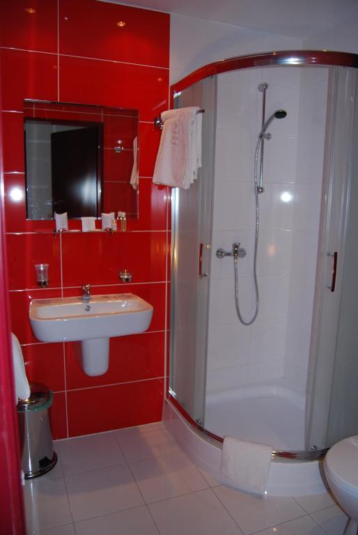 Amigo Hotel Sulejówek Екстериор снимка