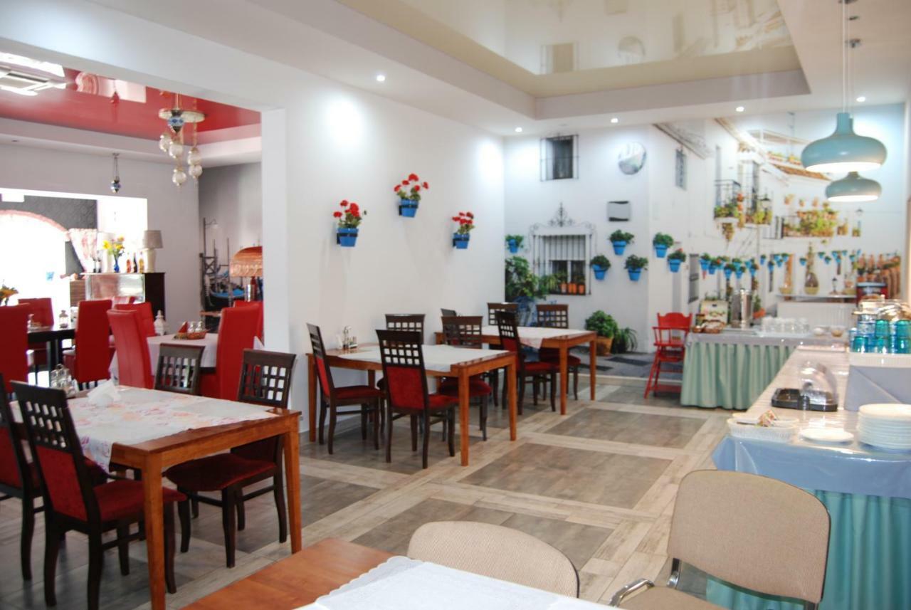 Amigo Hotel Sulejówek Екстериор снимка