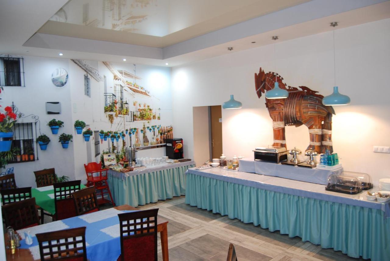 Amigo Hotel Sulejówek Екстериор снимка